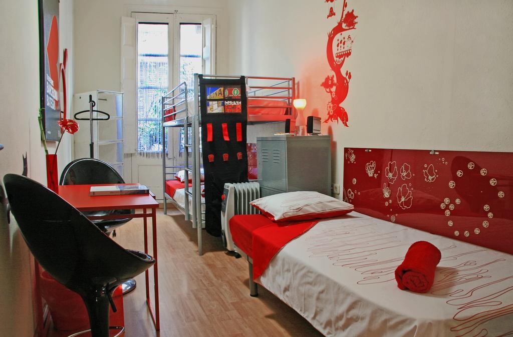 Poprooms Barcelona Room photo